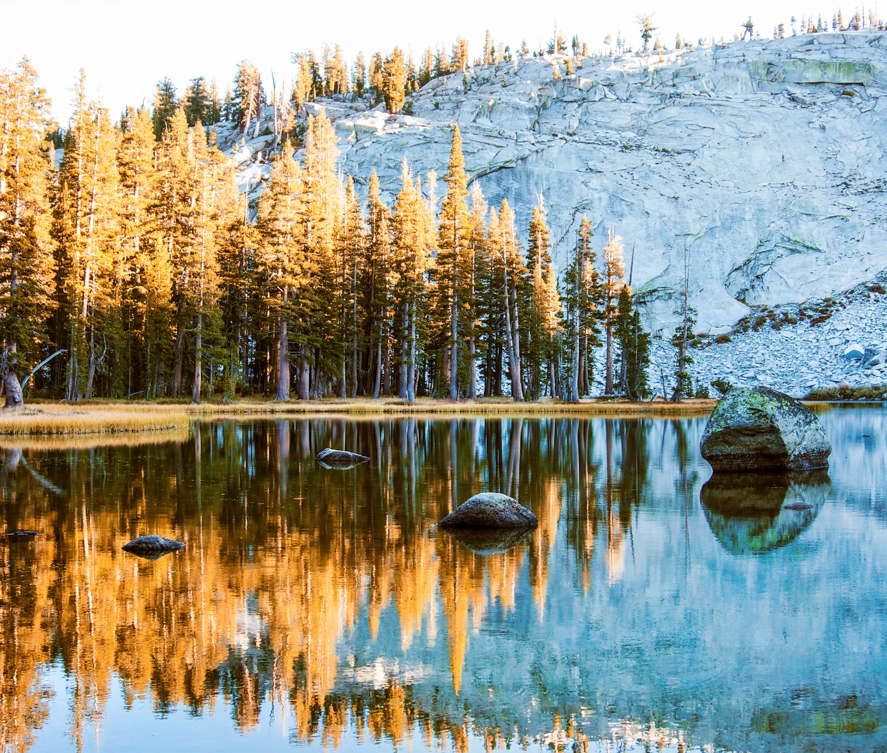 Backpack to Lower Merced Pass Lake