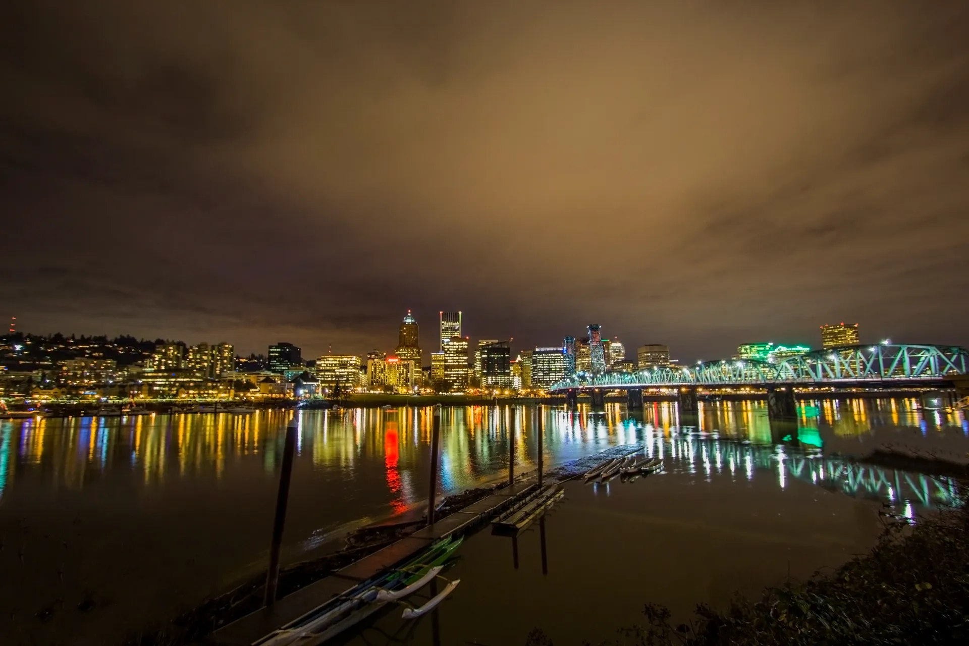Night Photography at the OMSI Dock, Portland, Oregon | The Outbound