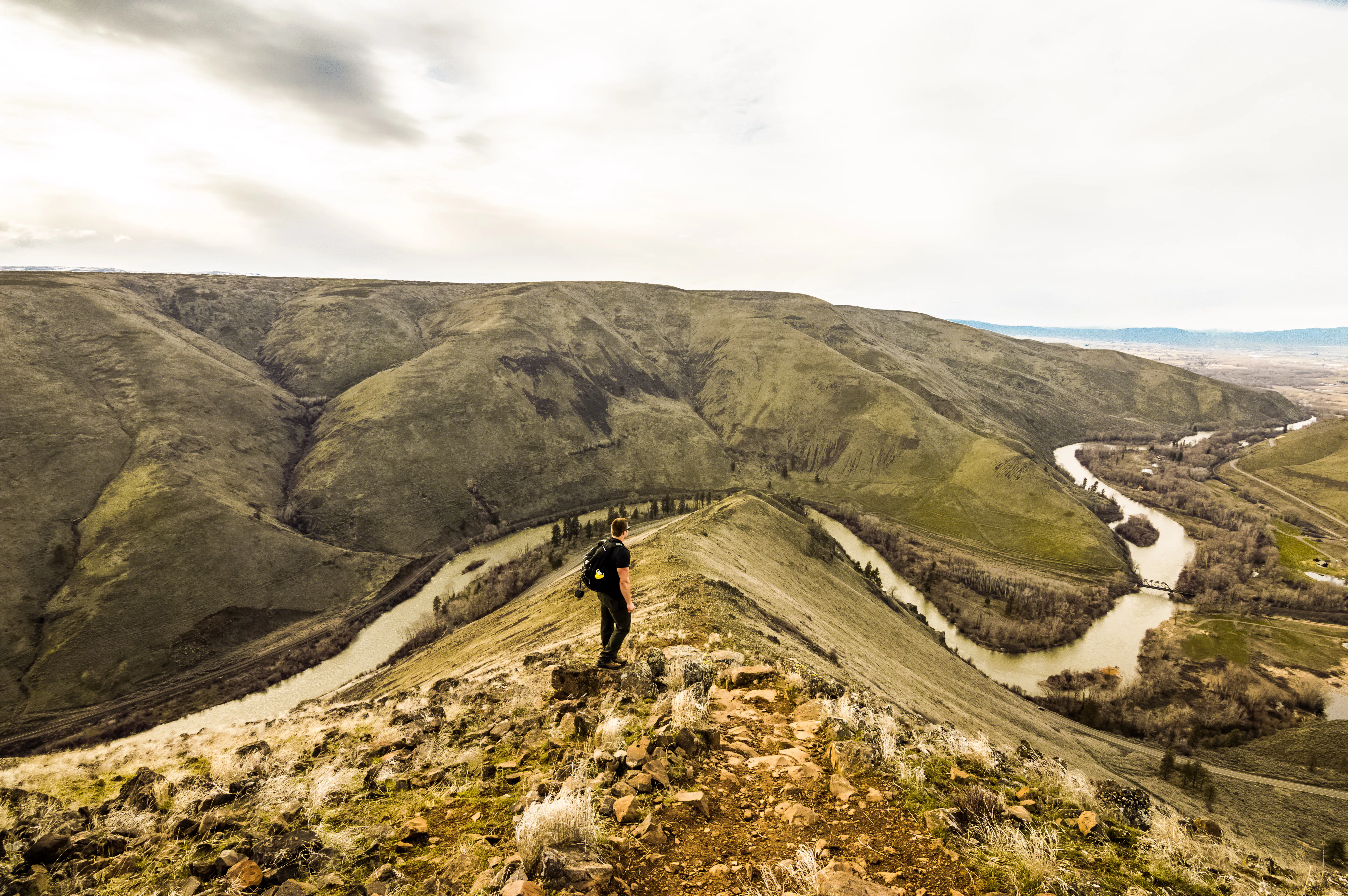 Hike the Rattlesnake Dance Ridge Trail 