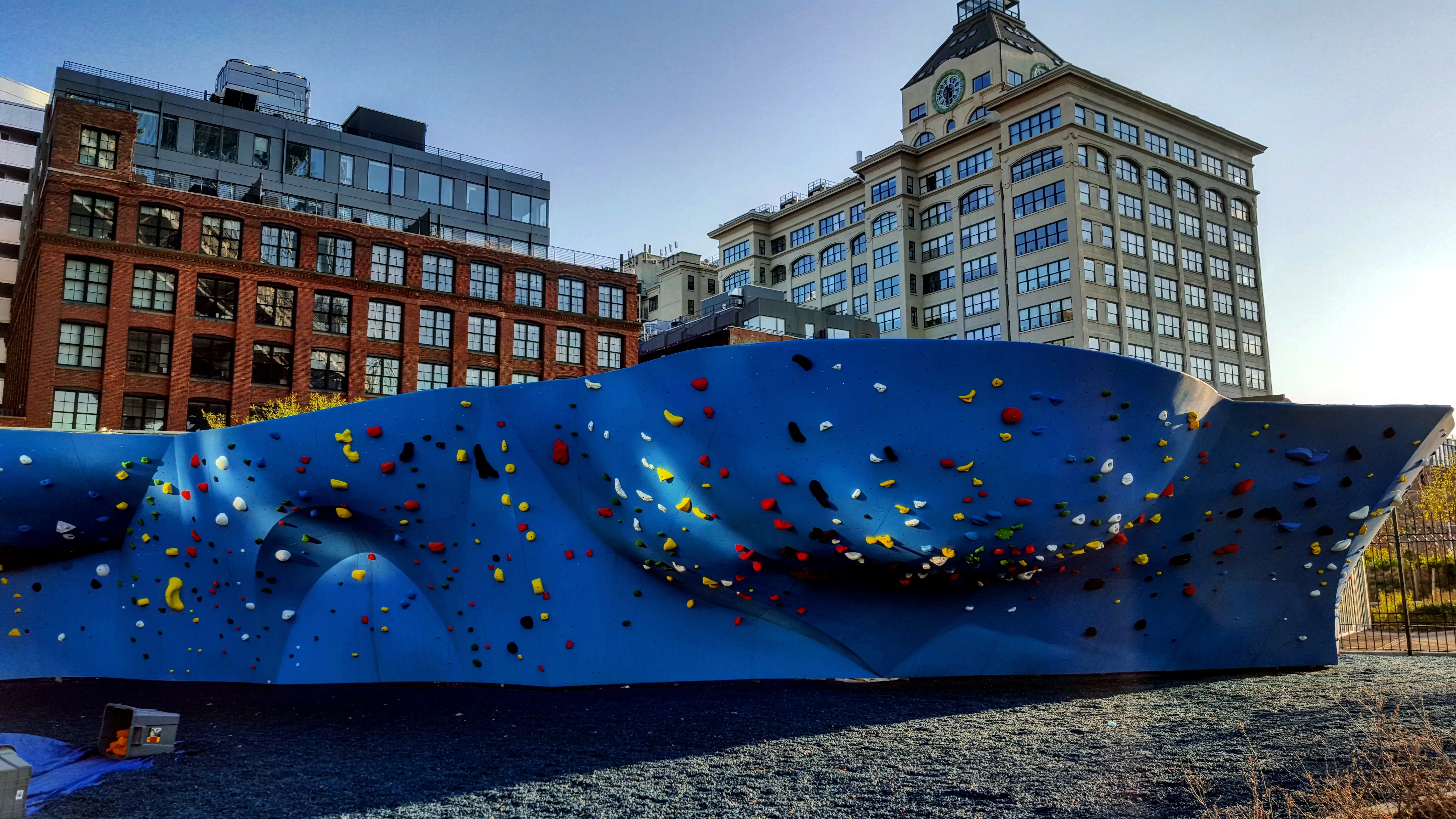 Climb Outdoors at DUMBO Boulders (CLOSED)