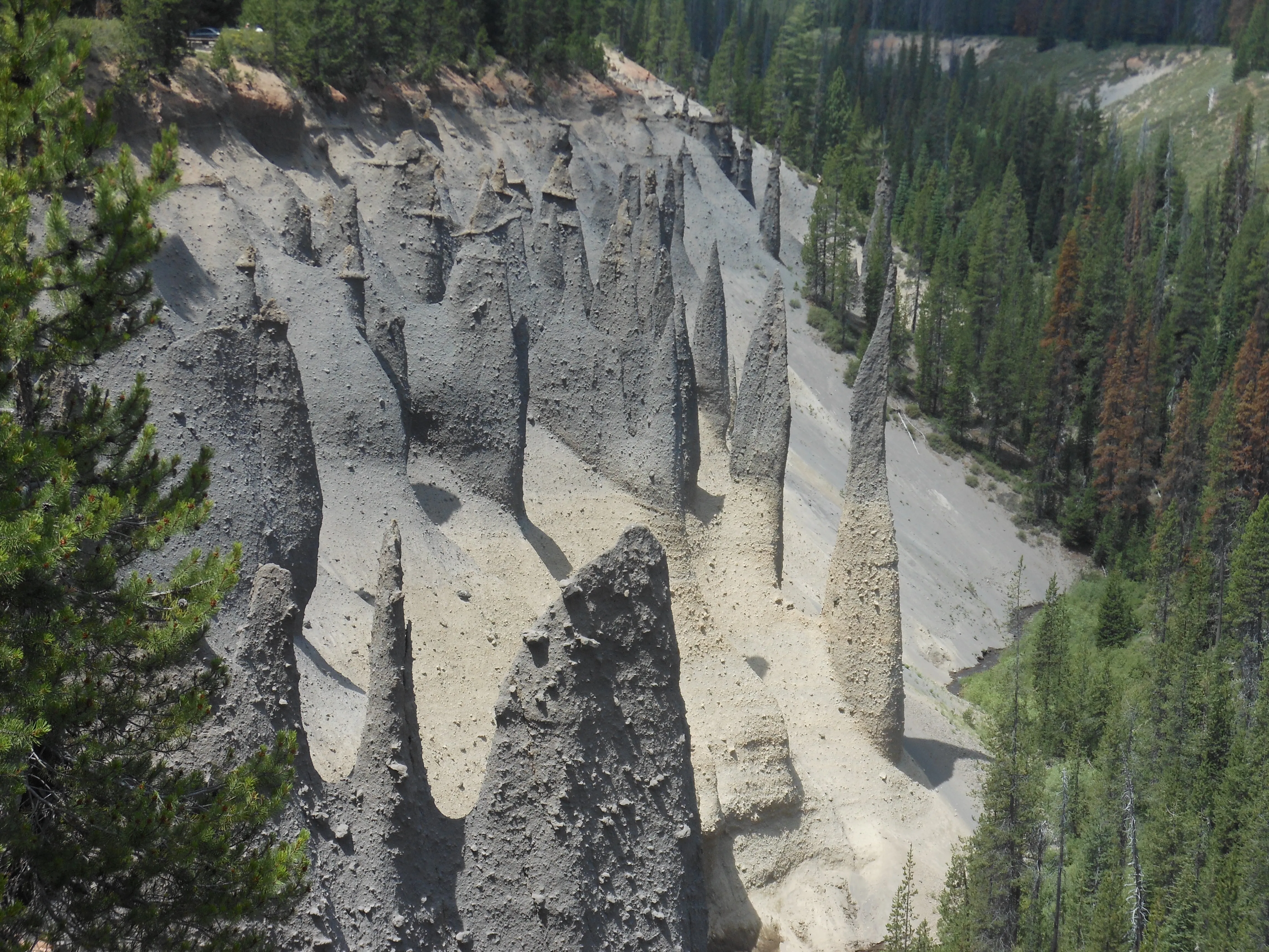 Hike through Pinnacles Valley at Crater Lake NP