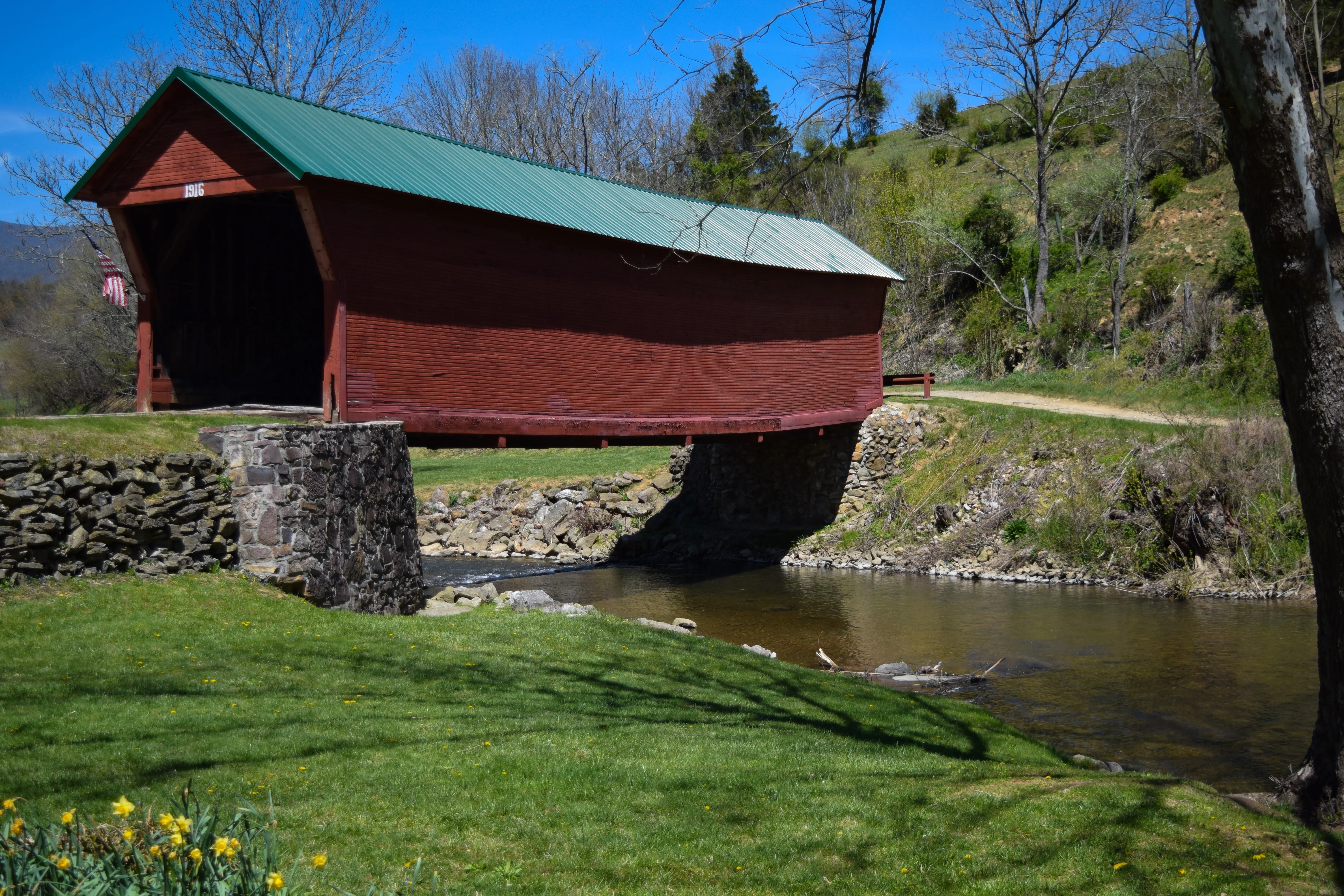 Fish Sinking Creek at Clover Hollow Queens Truss Bridge 
