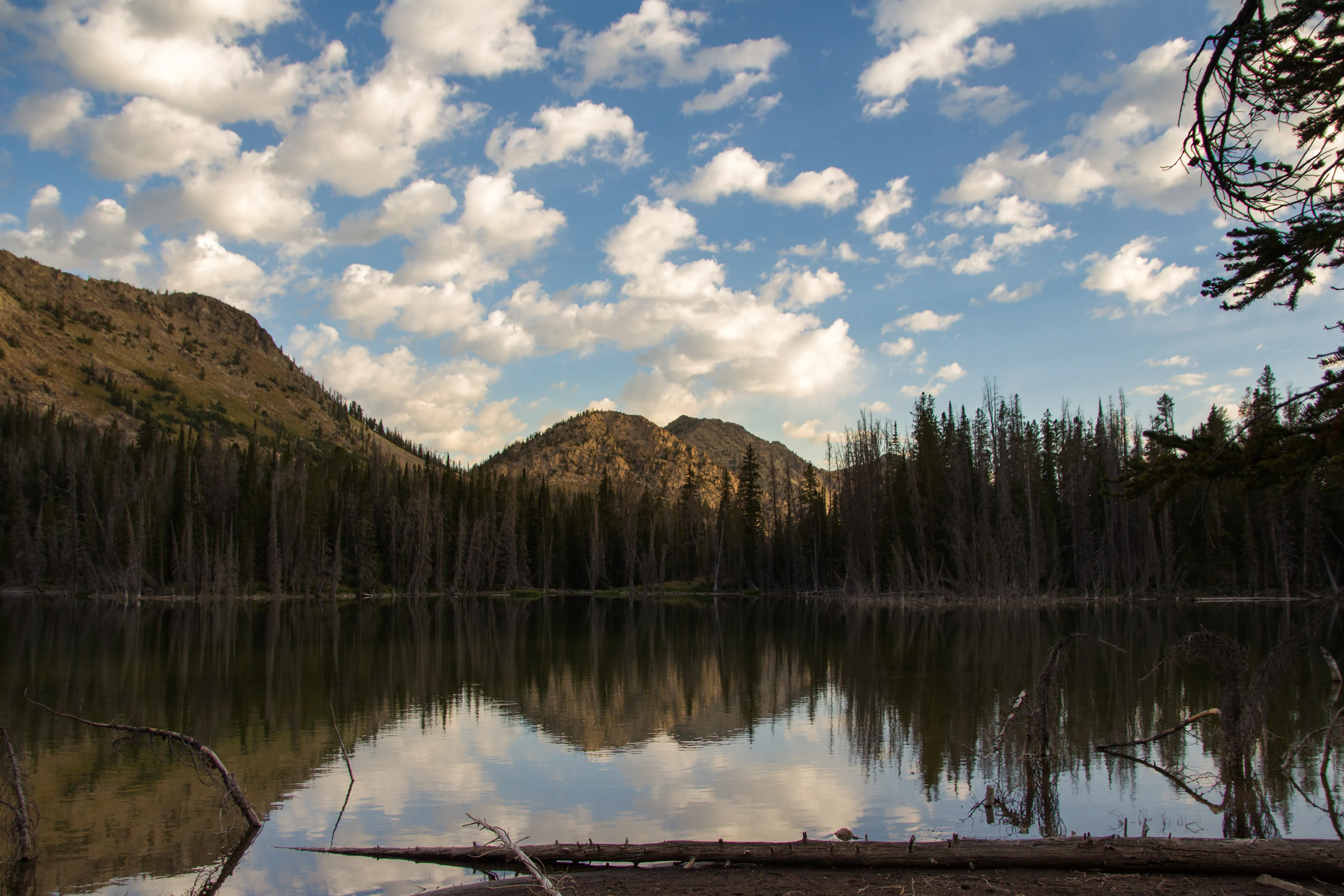 Hike to Prairie and Miner Lakes