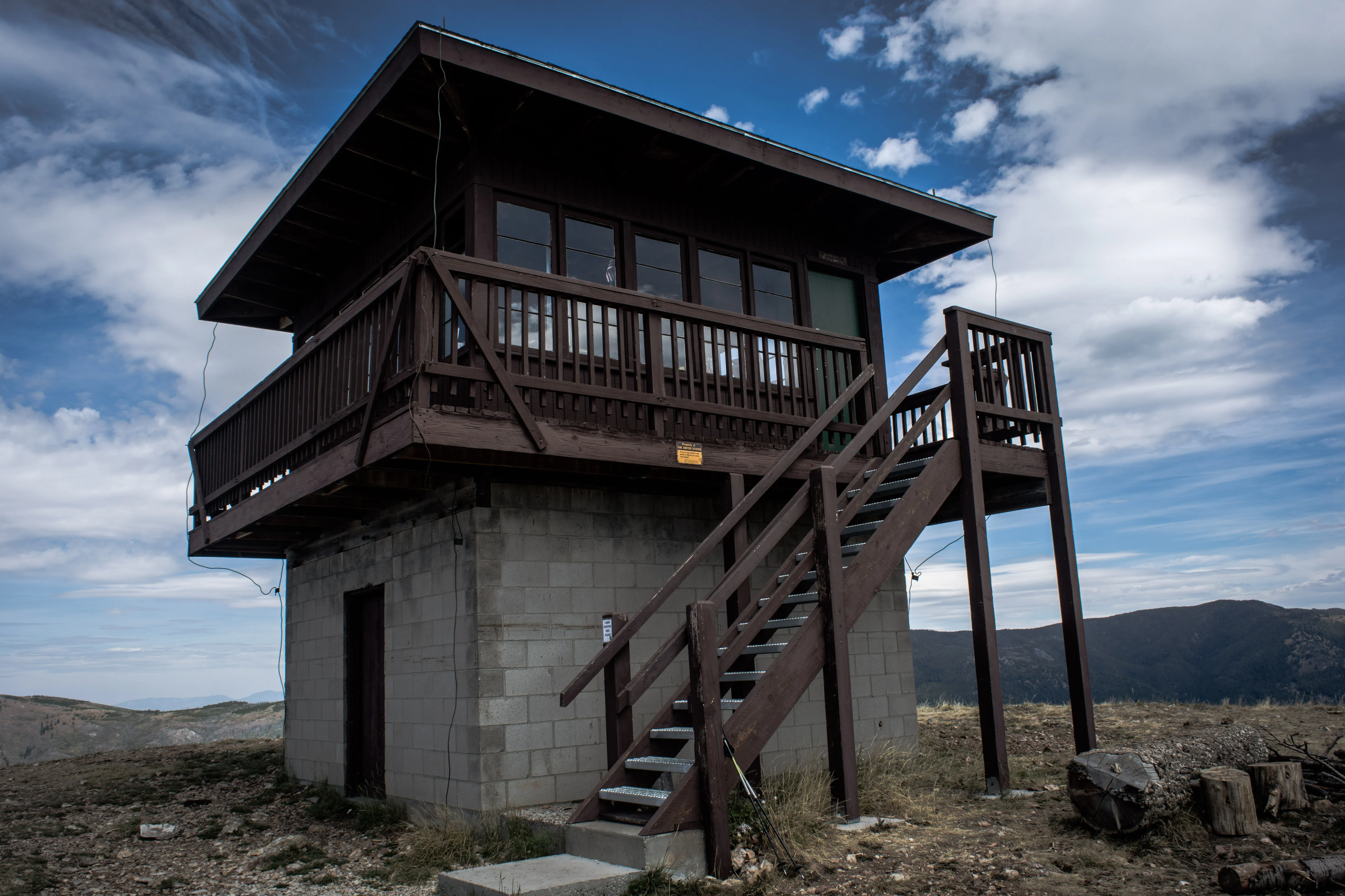 Hike to Garnet Mountain Lookout