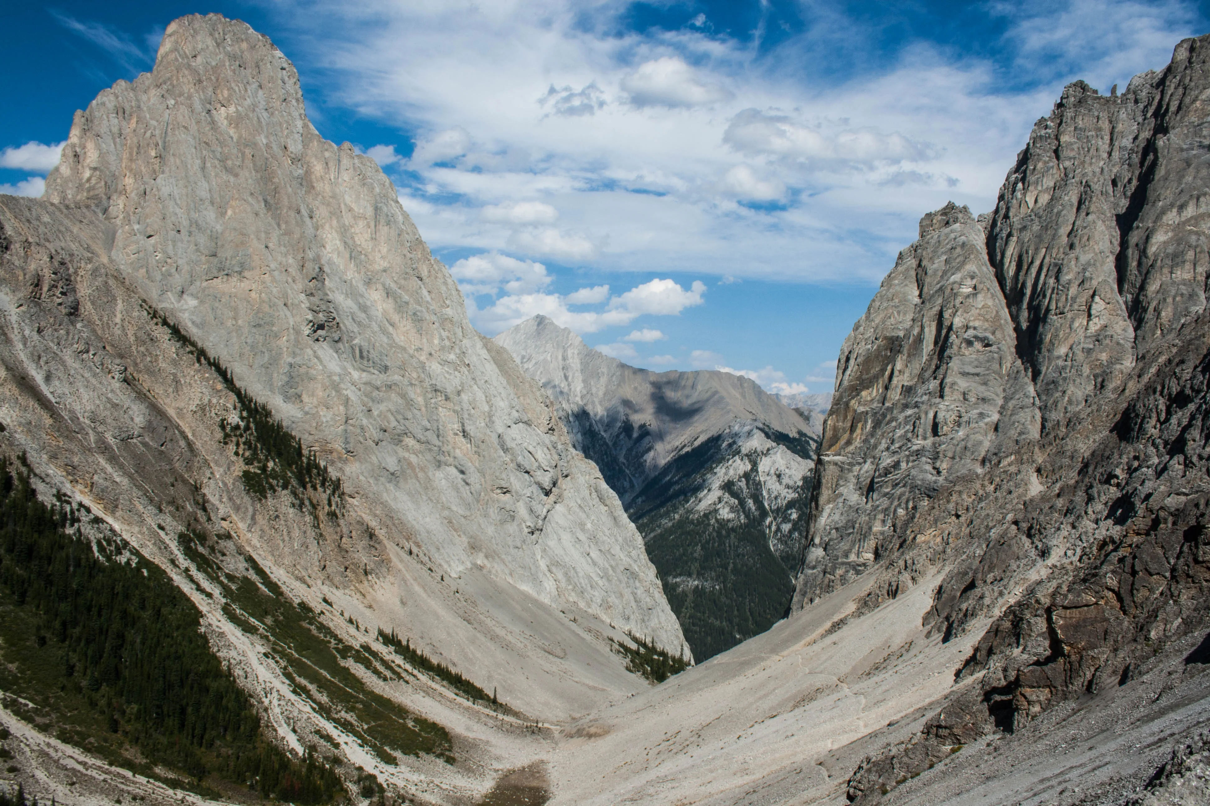 Hike the Cory & Edith Pass Trail 