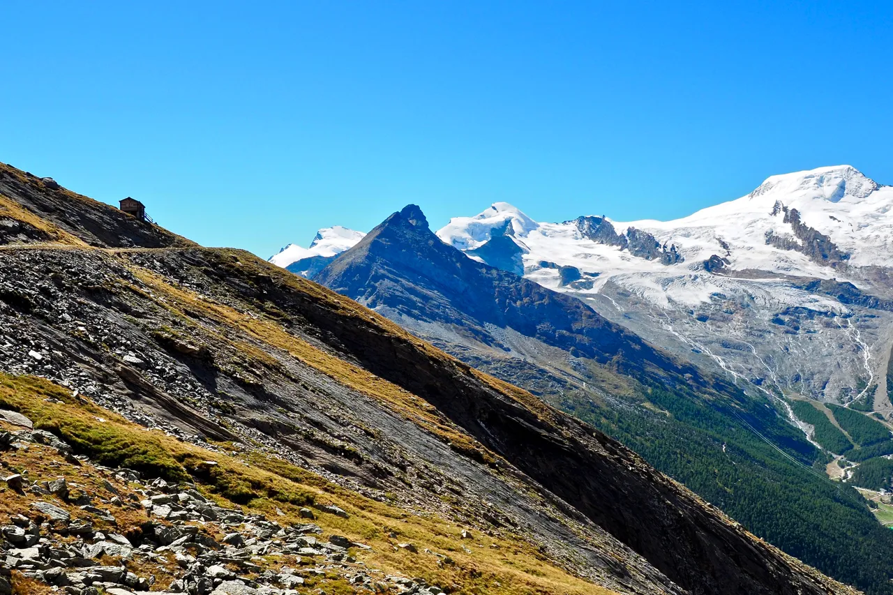 Hike the Almageller Höhenweg