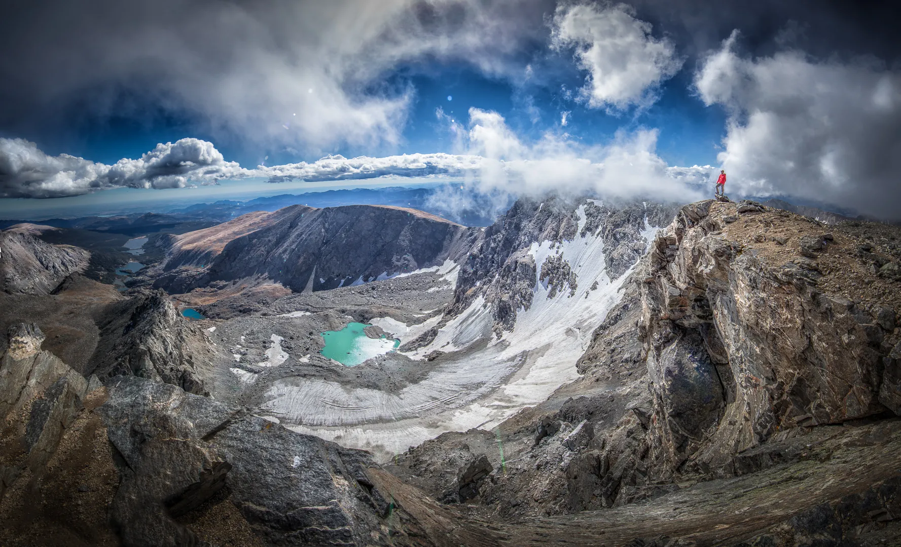 Hike the Arapaho Traverse