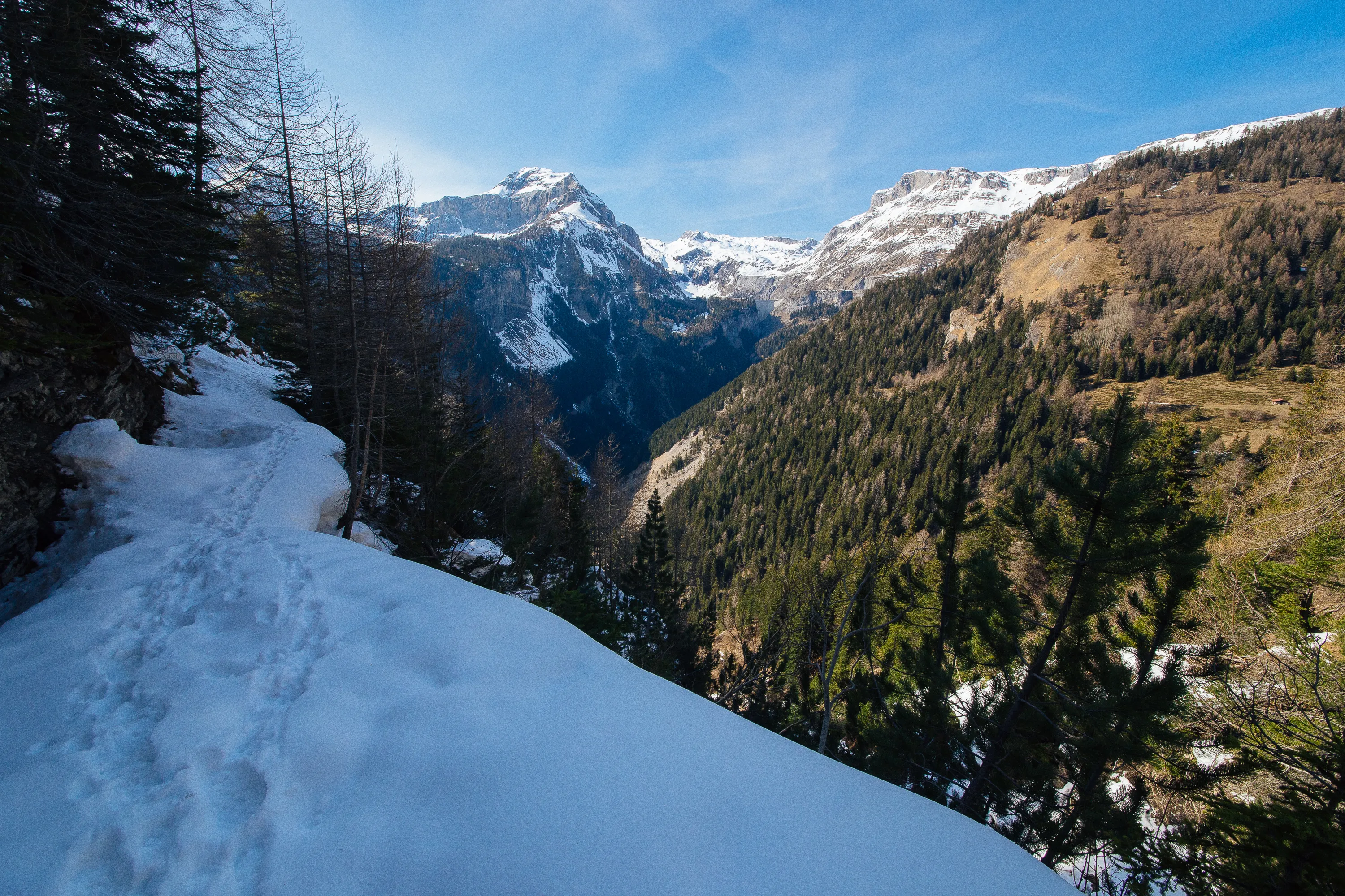 Hike the Bisse du Ro to Lac de Tseuzier