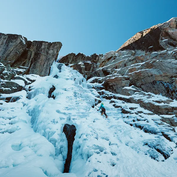 My First Time Photographing Ice Climbing: I Can't Wait to Do It Again