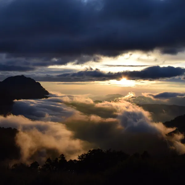 Catching an Epic Sunrise on Taiwan's Snow Mountain