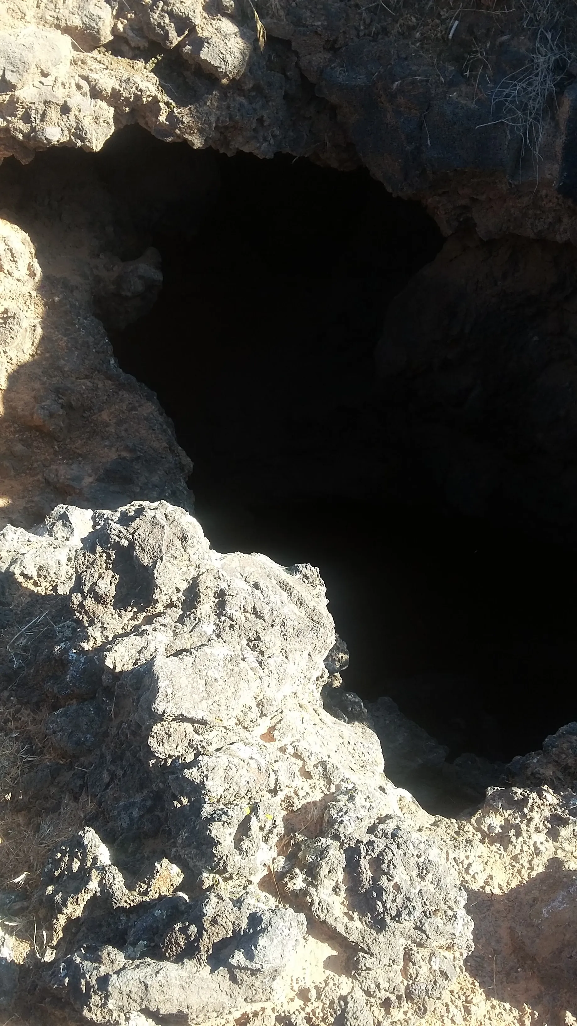 Snow Canyon Lava Tubes