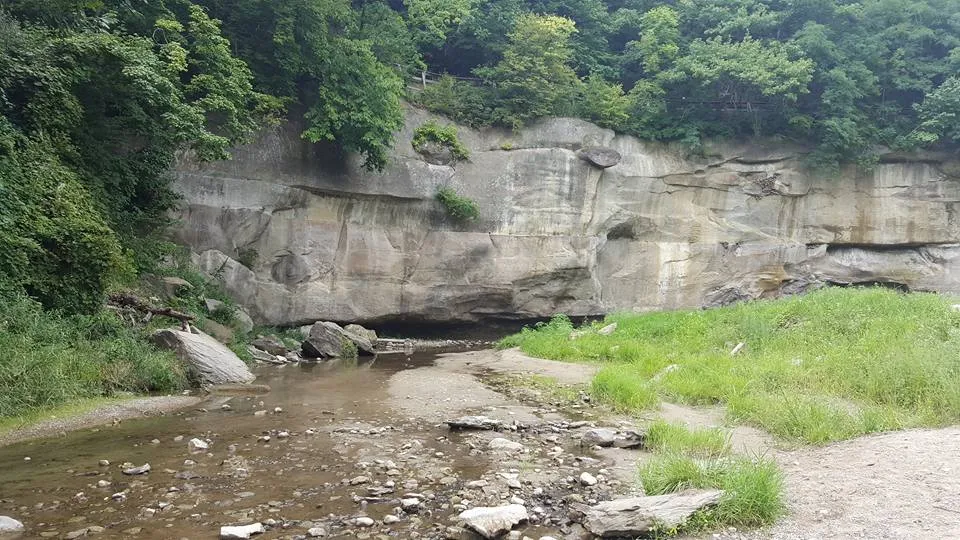 Hike Ledges State Park's Canyon Road