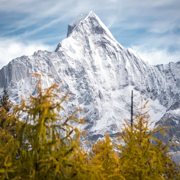 Western China: Your Next Fall Mountain Destination
